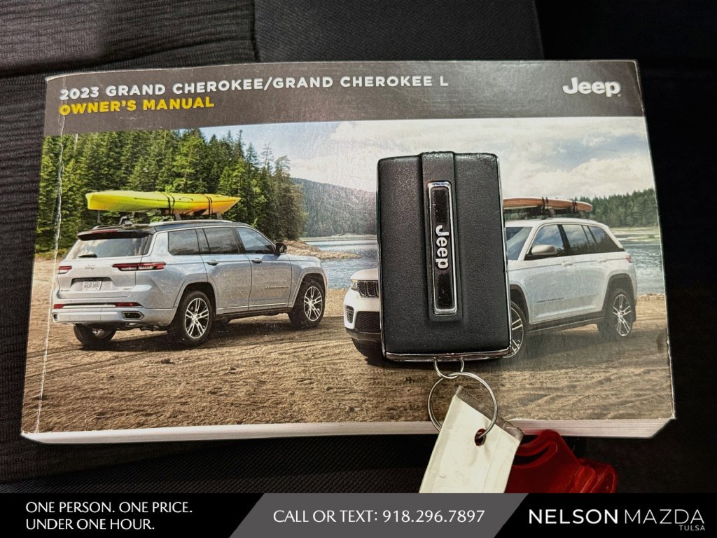 Used 2023 Jeep Grand Cherokee L Laredo AWD/4WD image 52