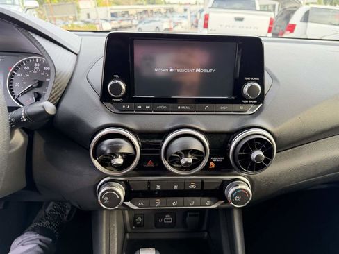 Used 2024 Nissan Sentra S image 19