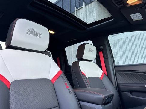 New 2026 GMC Canyon AT4X w/ AT4X AEV Edition AWD/4WD image 13