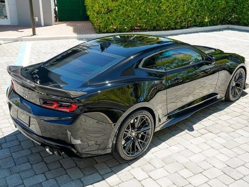 Used 2018 Chevrolet Camaro ZL1 RWD image 26