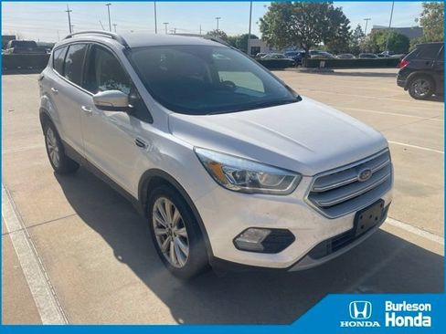 Used 2017 Ford Escape Titanium FWD image 1
