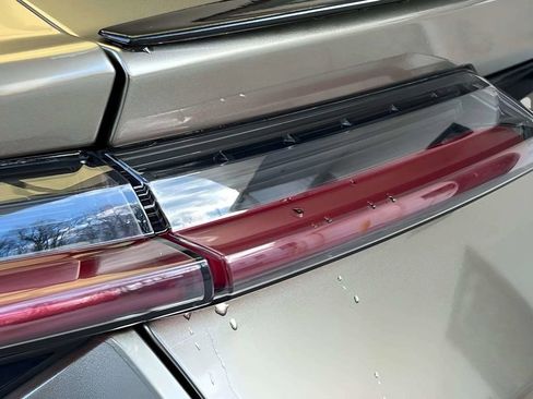 Used 2021 Lamborghini Urus AWD/4WD image 32