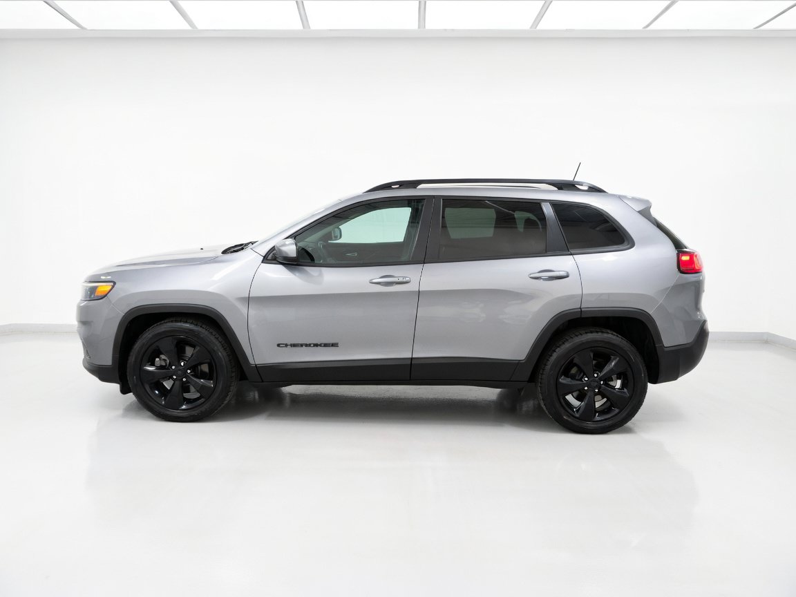 Used 2019 Jeep Cherokee Latitude Plus FWD image 22