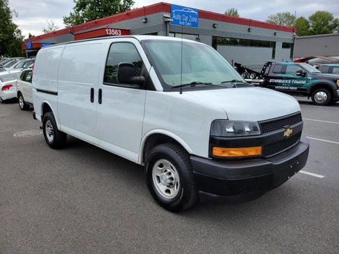 Used 2019 Chevrolet Express 2500 2500 3dr Cargo Van w/ Driver Convenience Package RWD image 8