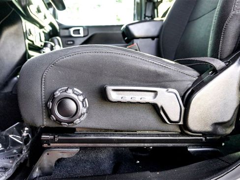 Used 2020 Jeep Wrangler Unlimited Sport image 12