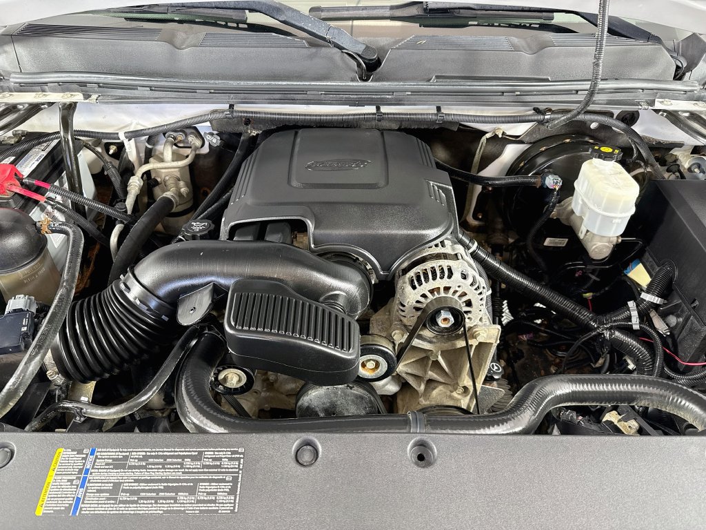Used 2011 Chevrolet Silverado 1500 LT AWD/4WD image 25
