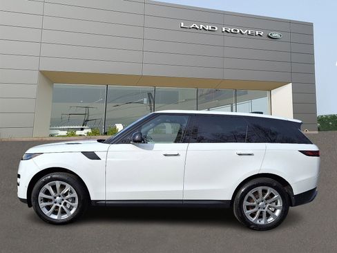 Used 2025 Land Rover Range Rover Sport P360 S image 6