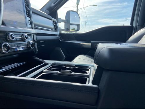 Used 2025 Ford F250 Platinum w/ Snow Plow Prep Package AWD/4WD image 38