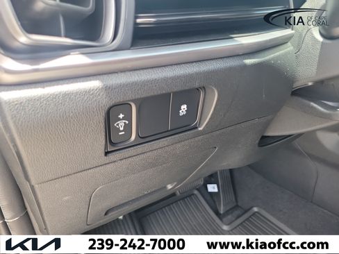 New 2026 Kia Sorento S w/ S Panoramic Sunroof Package AWD/4WD image 28