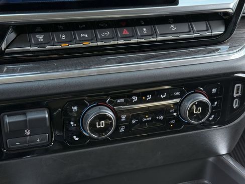 Certified 2024 Chevrolet Silverado 2500 LTZ w/ LTZ Plus Package image 17