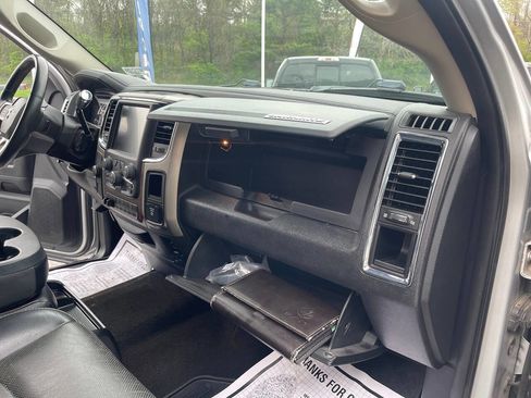 Used 2015 RAM 2500 Laramie w/ Protection Group image 38