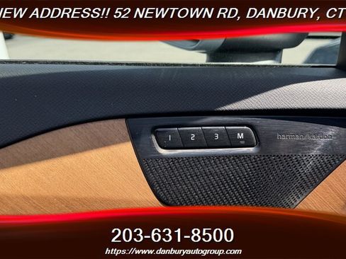 Used 2022 Volvo XC90 T8 Inscription Expression w/ Advanced Package AWD/4WD image 12