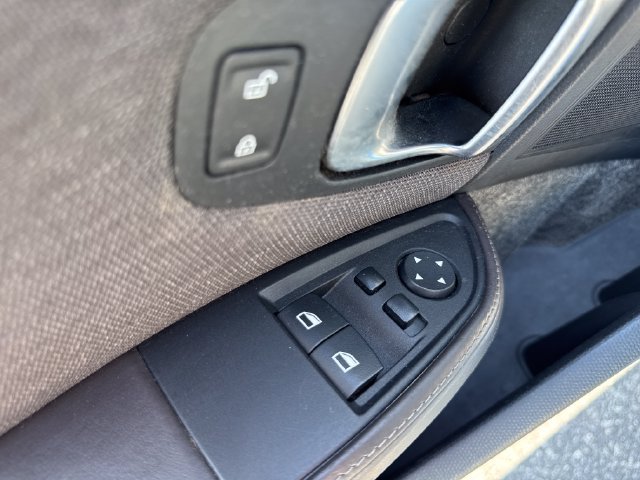 Used 2015 BMW i3 w/ Range Extender RWD image 13