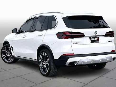 Used 2026 BMW X5 xDrive50e w/ Climate Comfort Package image 11