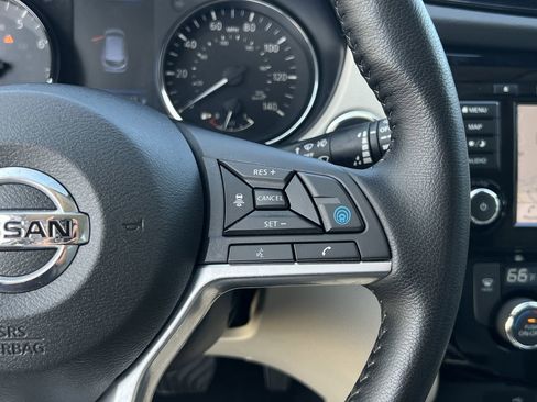 Certified 2022 Nissan Rogue Sport SL image 13