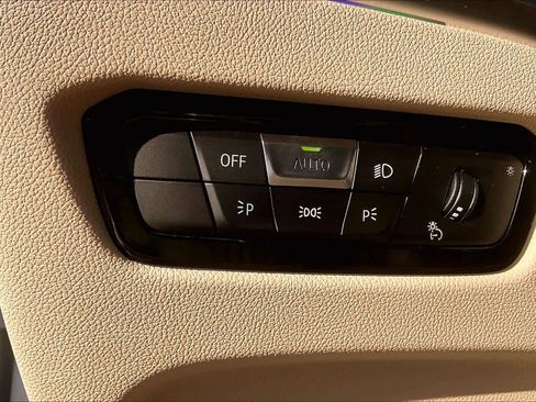 Used 2023 BMW i4 eDrive35 w/ Premium Package image 34