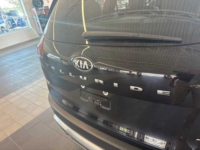 Used 2021 Kia Telluride S AWD/4WD image 17