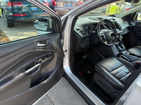 Used 2015 Ford Escape SE w/ Equipment Group 201A AWD/4WD image 11