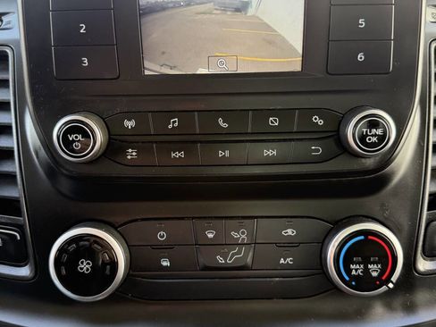 Used 2022 Ford Transit 350 image 12