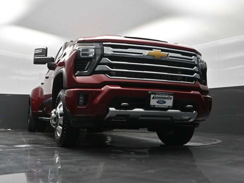 Used 2024 Chevrolet Silverado 3500 High Country w/ Technology Package image 27