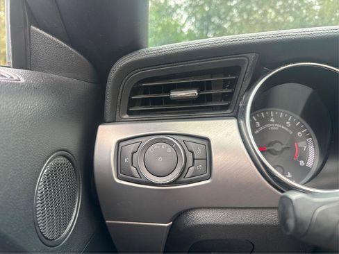 Used 2020 Ford Mustang Premium RWD image 19