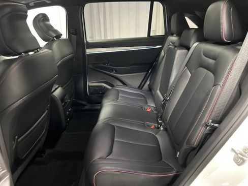 Used 2024 Jeep Wagoneer Launch Edition image 24