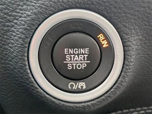 Certified 2022 Dodge Challenger R/T Scat Pack image 30