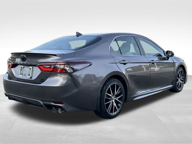 Used 2022 Toyota Camry SE AWD/4WD image 5