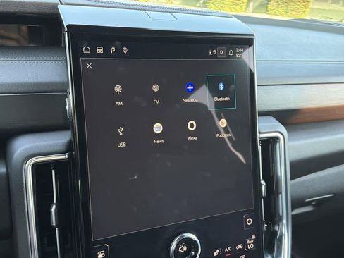 Used 2025 GMC Yukon Denali image 17