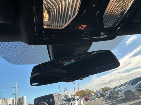 Used 2025 BMW 330i Sedan image 29