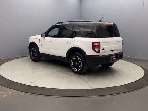 Used 2022 Ford Bronco Sport Outer Banks w/ Tech Package AWD/4WD image 3