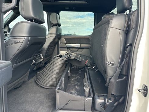 Used 2024 Ford F250 Platinum image 44