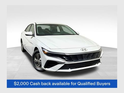New 2026 Hyundai Elantra SE FWD image 1