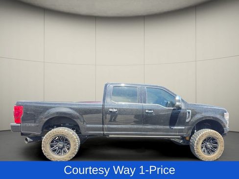 Used 2020 Ford F350 Platinum w/ FX4 Off-Road Package AWD/4WD image 6