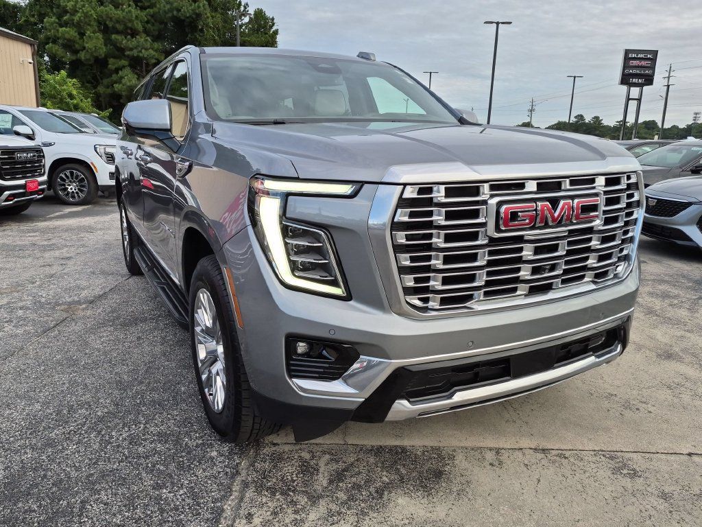 Used 2026 GMC Yukon XL Denali AWD/4WD image 5