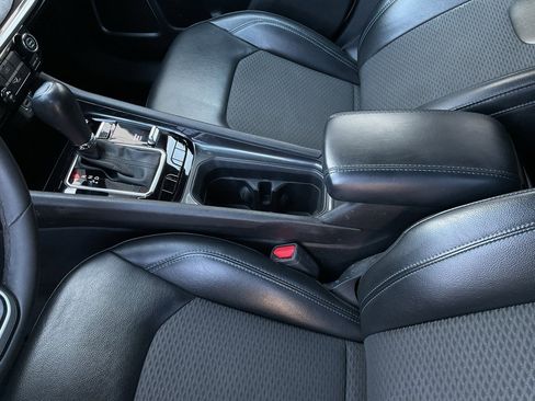 Used 2023 Jeep Compass Latitude image 34