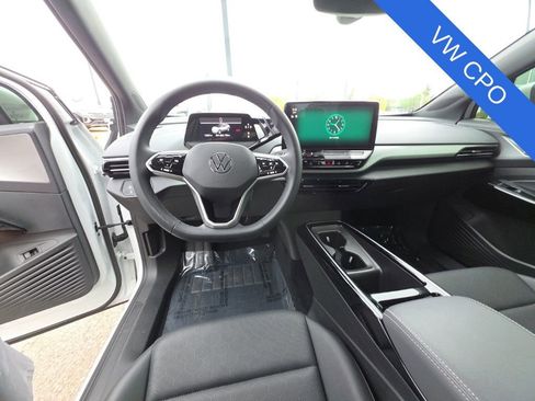 Used 2023 Volkswagen ID.4 Pro S Plus image 13
