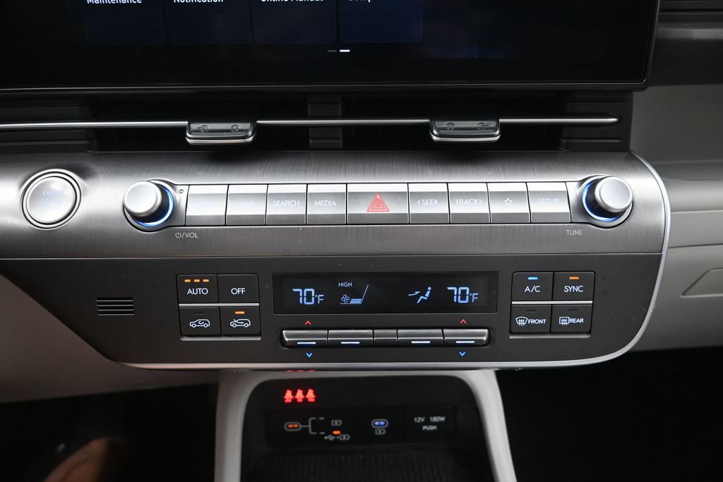 Used 2024 Hyundai Kona SEL AWD/4WD image 17