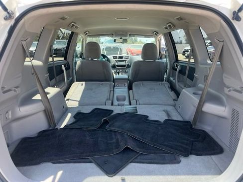 Used 2013 Toyota Highlander Plus FWD image 41