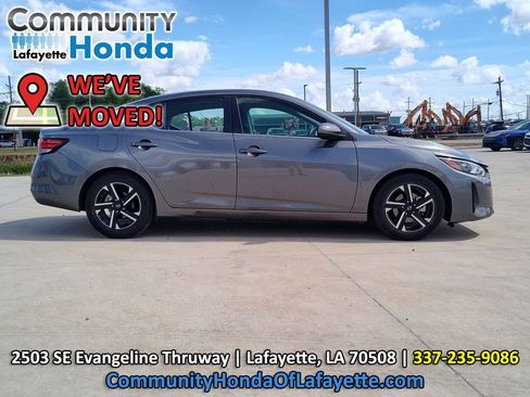 Used 2024 Nissan Sentra SV FWD image 12