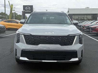 Used 2025 Kia Sorento S w/ Panoramic Sunroof Package