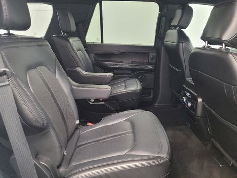 Used 2019 Ford Expedition Limited RWD image 19