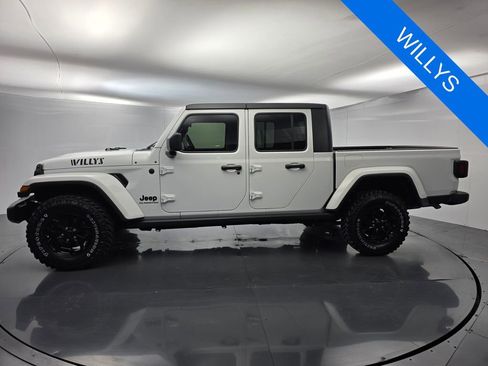 Used 2022 Jeep Gladiator Sport AWD/4WD image 7