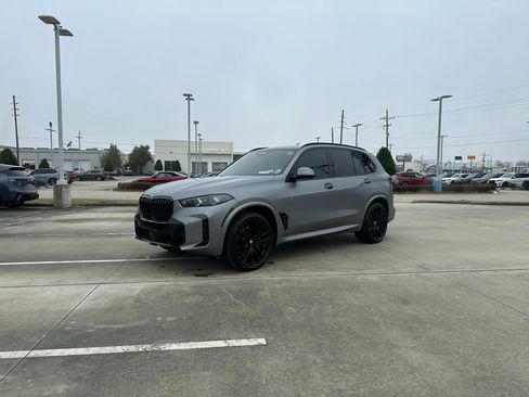 Certified 2025 BMW X5 sDrive40i w/ M Sport Package image 1