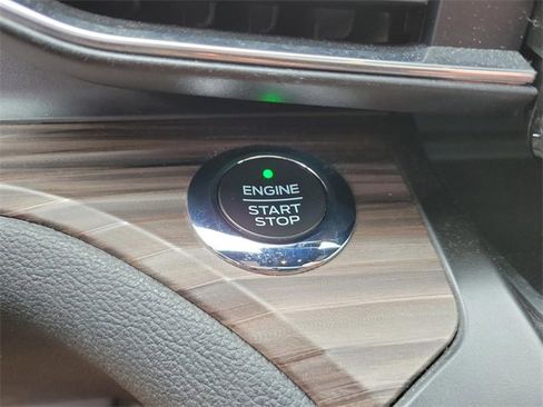 Used 2020 Ford Explorer Limited image 28