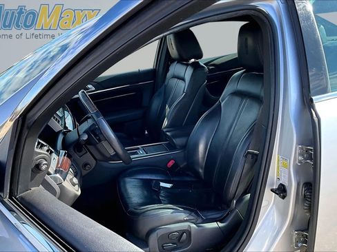Used 2010 Lincoln MKS AWD image 12