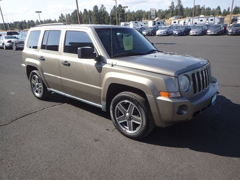 Used 2008 Jeep Patriot Sport AWD/4WD image 7