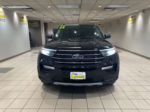 Used 2023 Ford Explorer XLT w/ Equipment Group 202A image 26