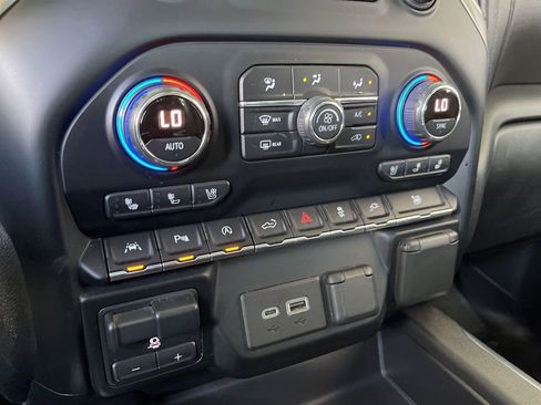 Used 2020 Chevrolet Silverado 1500 LTZ w/ LTZ Plus Package AWD/4WD image 18