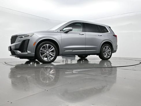 Certified 2024 Cadillac XT6 Premium Luxury w/ LPO, Floor Liner Package AWD/4WD image 47